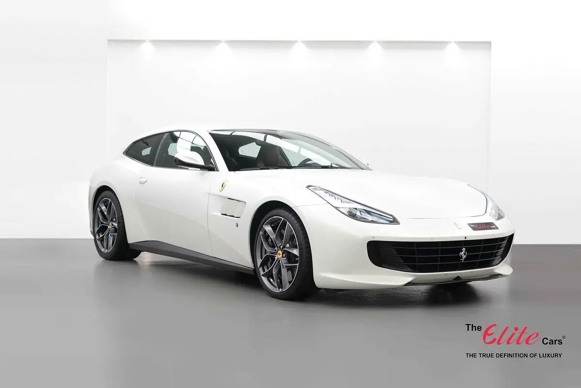 Ferrari GTC4 Lusso T 2017 — photo 1 of 17
