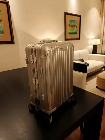 Suitcase aluminum COD
