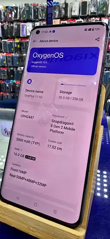 OnePlus 11 5G - A Powerful Smartphone in Excellent Condition