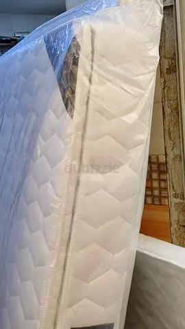 Premium Mattress - Unwrap Comfort for Sweet Dreams! 180X200 CM