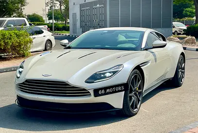 2017 Aston Martin DB11 photo 2