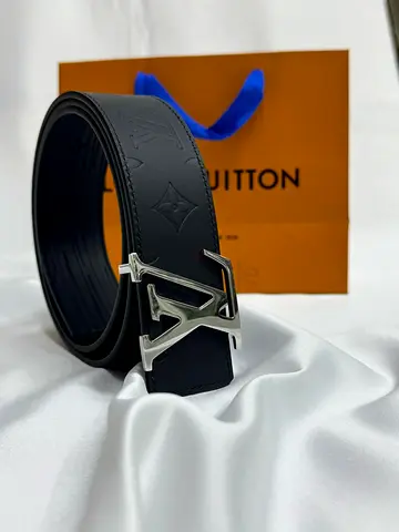 Louis Vuitton Mens belt