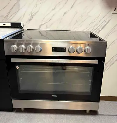 Beko 5 Zone Electric Ceramic Cooker – 90x60 cm - Premium Collection modern stylish