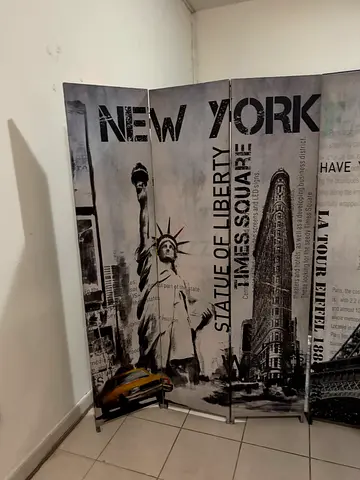 Partition / Dividers Iconic Landmarks Wall Art - New York  Eiffel Tower Collage