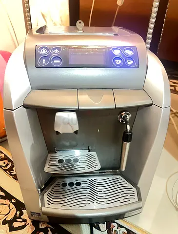Brew Your Perfect Coffee at Home with This Premium Espresso Machine!