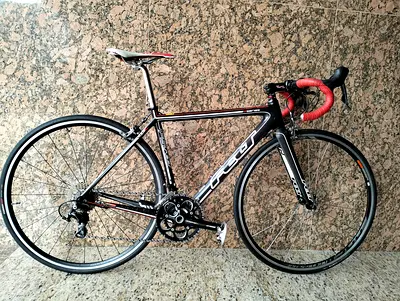 Ultra Carbon Felt F5 Racing Bike 10 *2 speed Group set Shimano 105 Frame 48 Perfect Condition