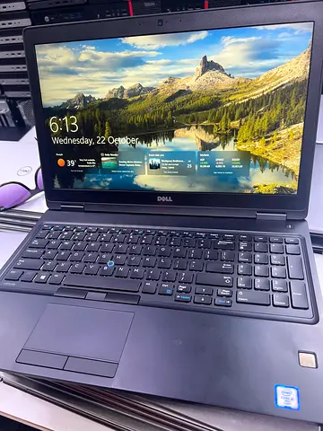 Dell Laptop Core i5 6th Generation in very good condition with original charger