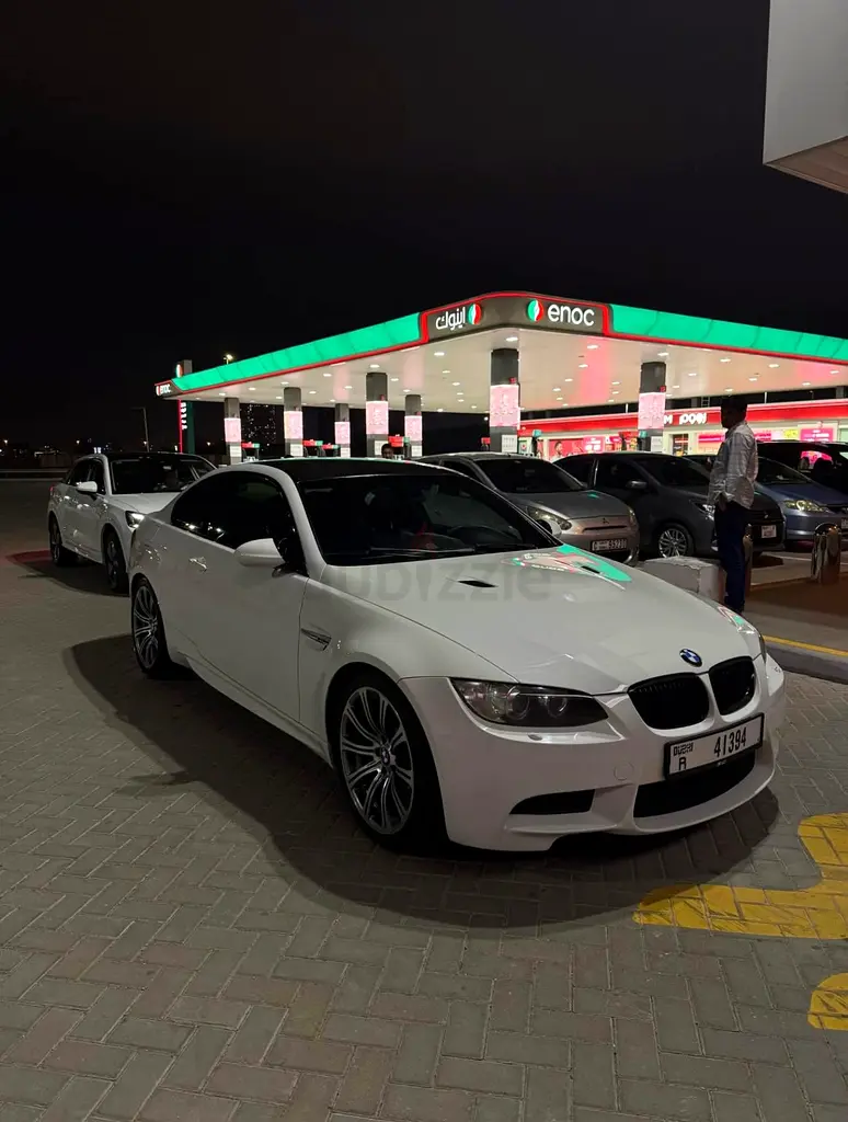 V8