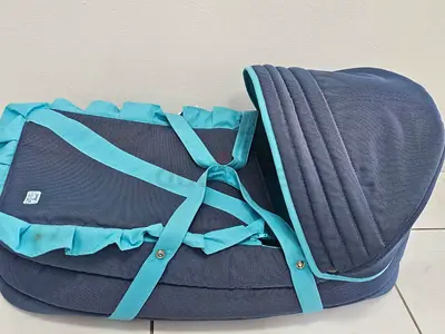 Cozy and Stylish Baby Bassinet for Sale!