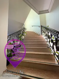 Spacious 7-Bedroom Villa Near Jumeirah Beach and Burj Al Arab