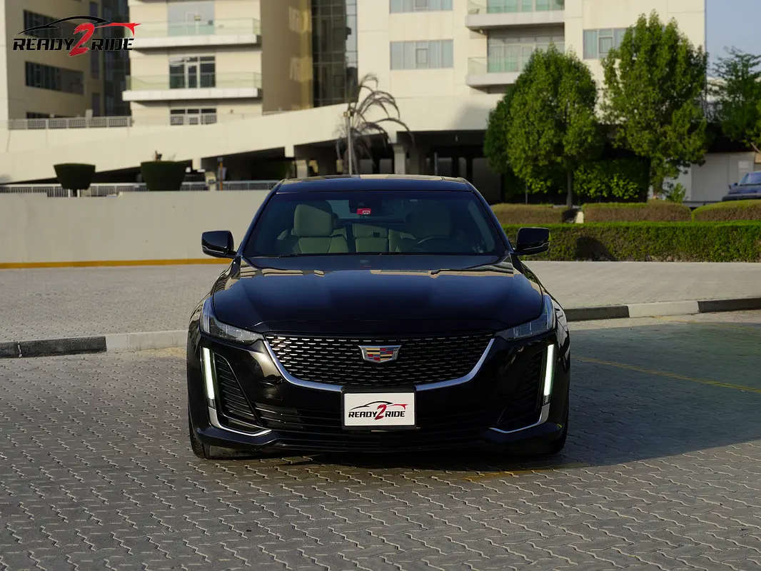 Cadillac CT5 2022 — photo 1 of 18