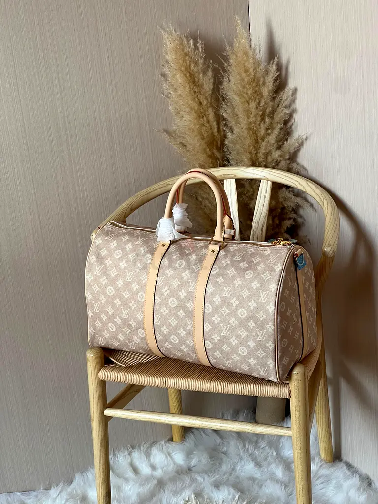 Chic Louis Vuitton Monogram Duffel Bag for Sale dubizzle