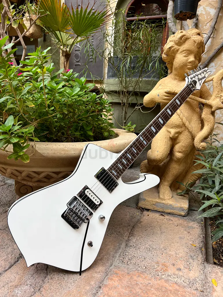 Ibanez STM1-WH Sam Totman Iceman | dubizzle