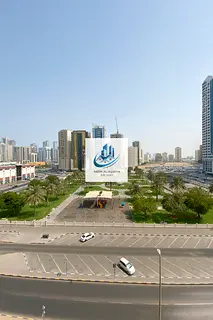 Best offer 2 bedroom apartment with balcony and close to the hall with one month free and 4CHQ payme