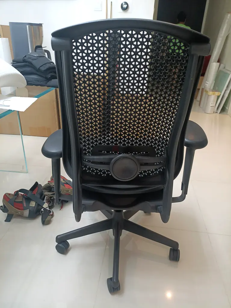 Celle Version Herman Miller Chair Full Option dubizzle