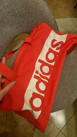 Brand adidas Sporty and Stylish Adidas Gym Bag negociable