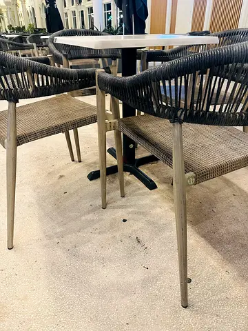 Stylish and Modern Outdoor dining restaurant  table and chairs