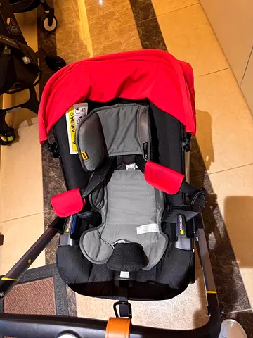 Doona strollers/ car seat combo