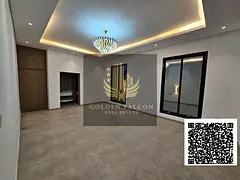 Five master bedrooms with built-in wardrobes and two reception halls make up this enormous luxury ho