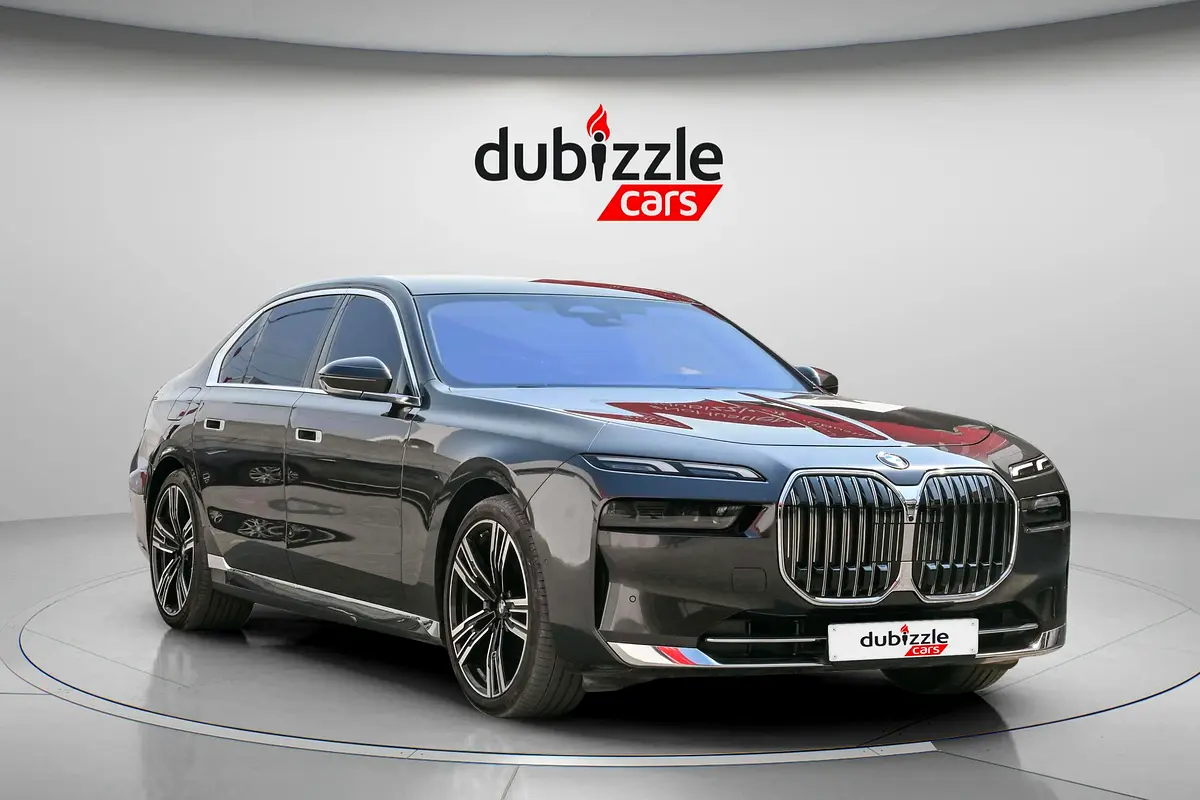 BMW 7-Series 2024 — photo 1 of 18