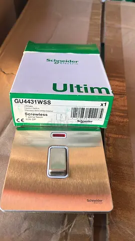 20A Schneider Electric GU4431WSS Screwless Switch - New Condition