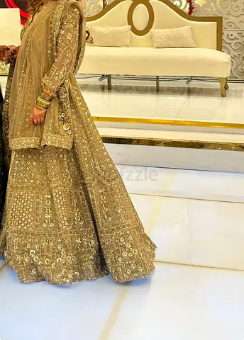 Stunning Traditional Wedding Dress in Elegant Gold
