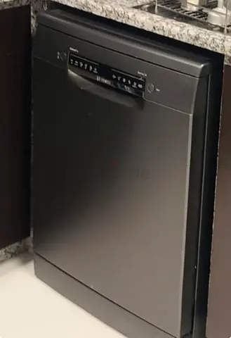 Selling fast dishwasher Bosch brand new