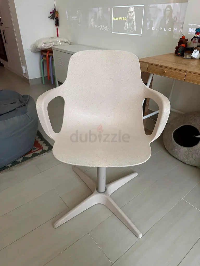 IKEA ODGER Swivel chair, white/beige dubizzle Dubai
