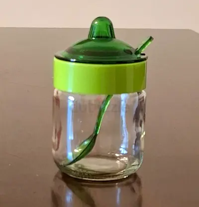 Small Sugar Glass Container حاوية سكر زجاجية صغيرة