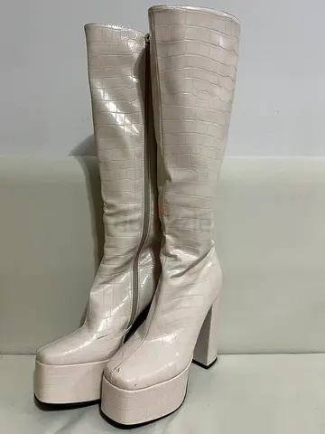 Elegant Womens Shoes - Size 39, Style for Every Occasion!