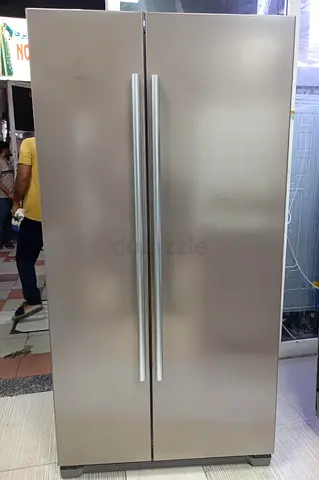 Siemens brand refrigerator side by side