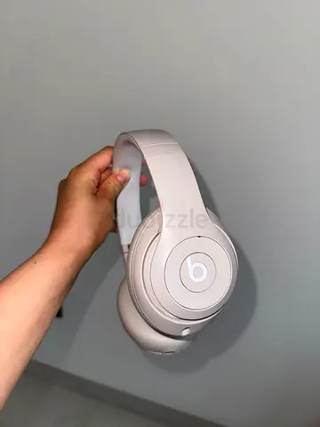 Beats Studio Pro
