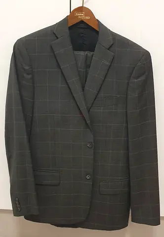Mens Suit - size 48 to 50
