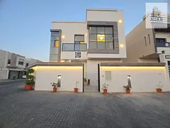 For sale, a corner villa, excellent location, close to all services, freehold for all nationalities
