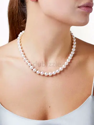 Pearl  necklace