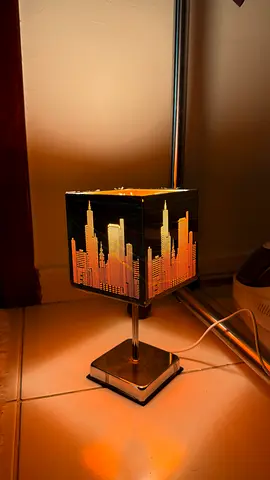 Modern Skyline Table Lamp – Urban Chic Glow for Any Space