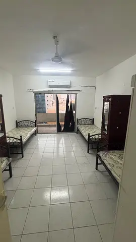 EXECUTIVE BED SPACE AVAILABLE FULLY FURNISHED ALL INCLUDING 600 MORE INFO CALL OR WHATSAPP0557689313