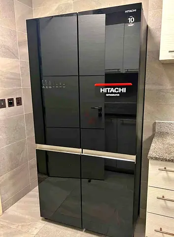 Hitachi French Door Refrigerator Freezer at bottom 820Litters big Capacity