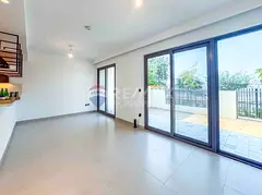 Vacant | Upgraded | Single Row