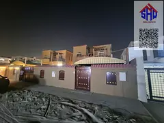 Villa for rent, suitable for families and employees. Five bedrooms, living room, two halls, and maid