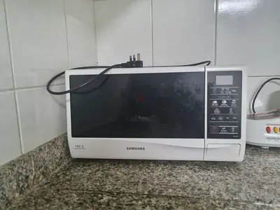 Samsung Microwave Oven - Efficient Cooking at Your Fingertips!