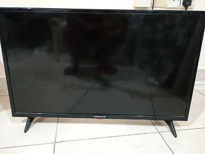 Smart tv but  display not on