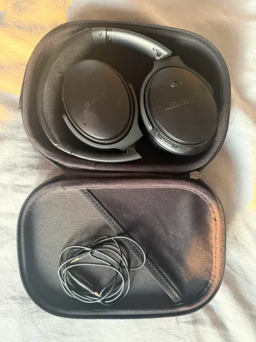 Bose quiet comfort noise cancellation headphones