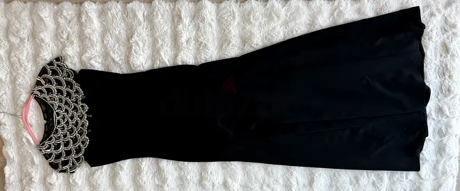 Elegant Black gown Dress with Stunning Neckline by Jenny packham size 36 original price 8000 AED