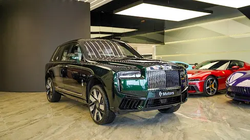 2026 Rolls-Royce Cullinan Bespoke - Silver Badge