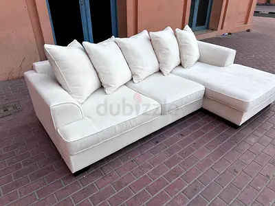 The One Kingstone Stylish L-Shaped Sofa with Cushions