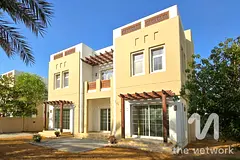 Single Row | Vacant | Spacious Layout