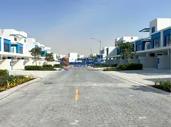 Corner Unit | Santorini Vibe | Brand-new Villa