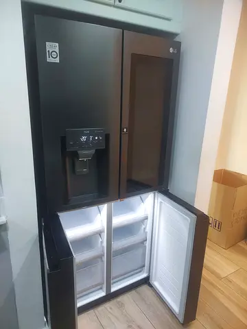 LG Slim French Door Fridge InstaView Door in Door Matte Black Color