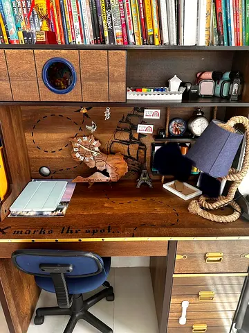 Desk with navy rope lamp